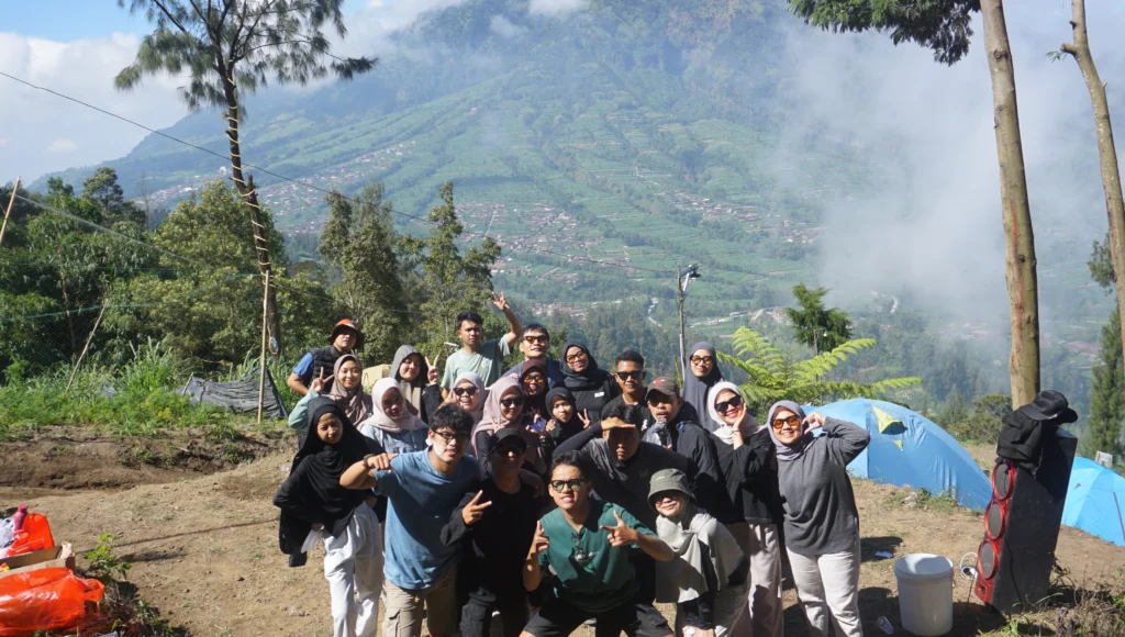 Foto bersama panitia lokal KIBOY 8